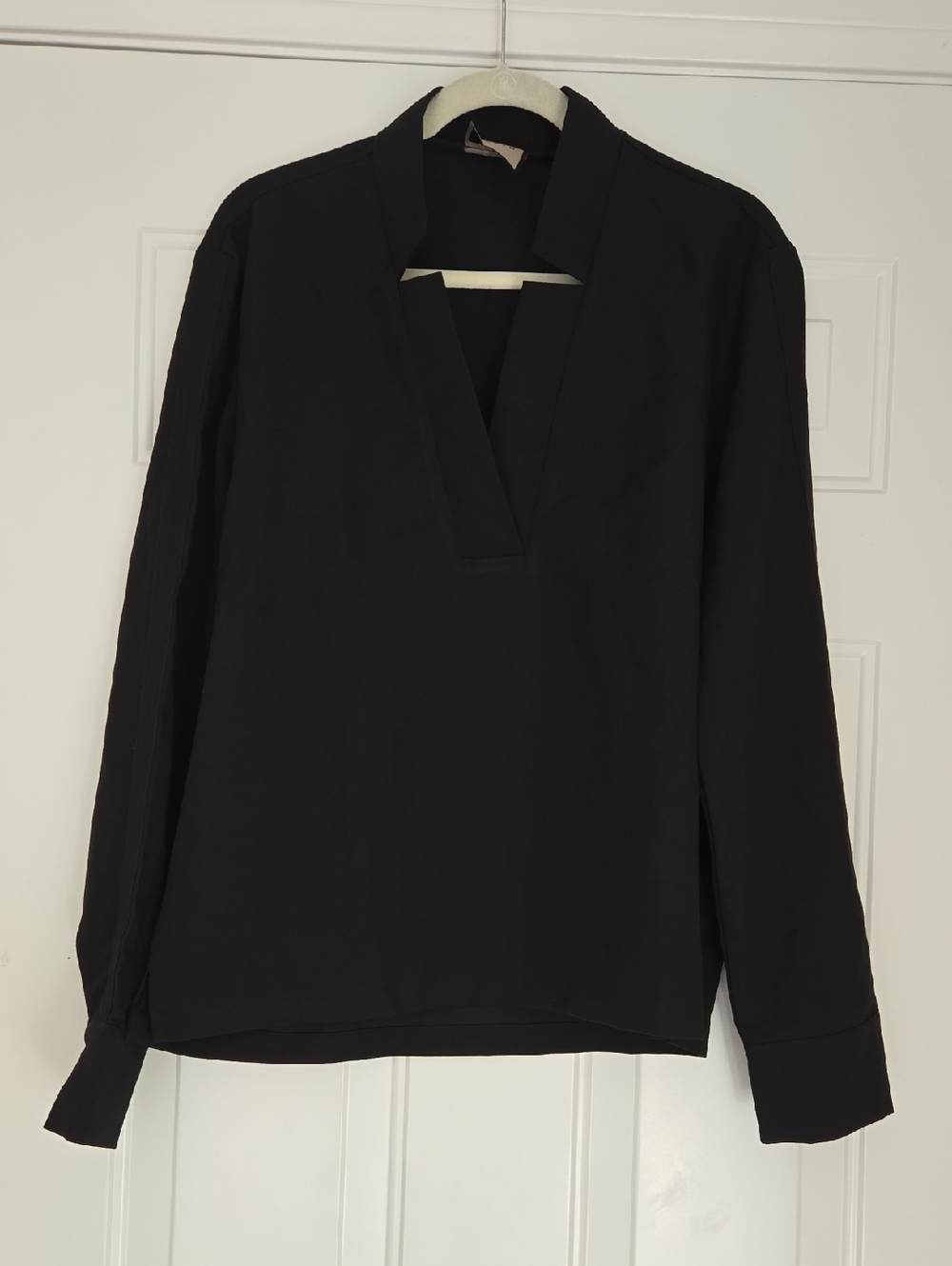 Orttu Black Star Neck Long-Sleeve Top Size Medium